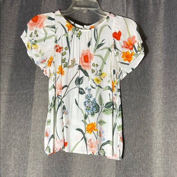 LOFT White Floral Puff Sleeve Blouse with buttons down the back - Picture 1 of 3